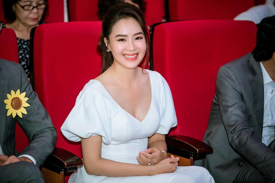 Khue chuong do tre trung khong thua Tra tieu tam anh 3