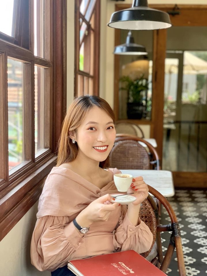 Hot-girl Khanh Vy chuong tui hieu anh 1