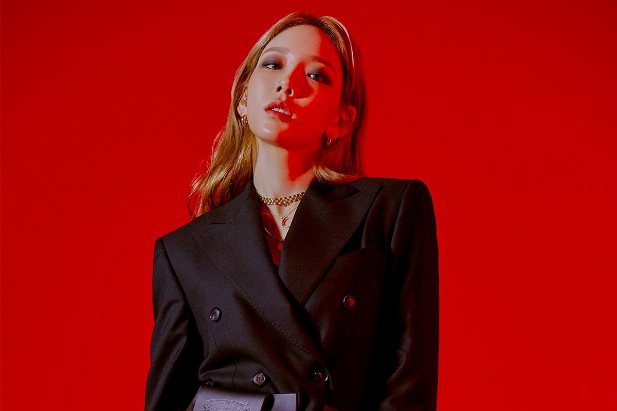 Taeyeon dien suit dang la cua nha thiet ke goc Viet trong MV moi hinh anh