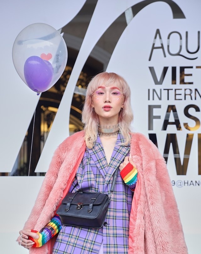 Gioi tre trang diem khac la tai AVIFW anh 8