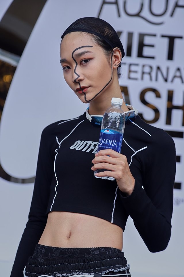 Gioi tre trang diem khac la tai AVIFW anh 6