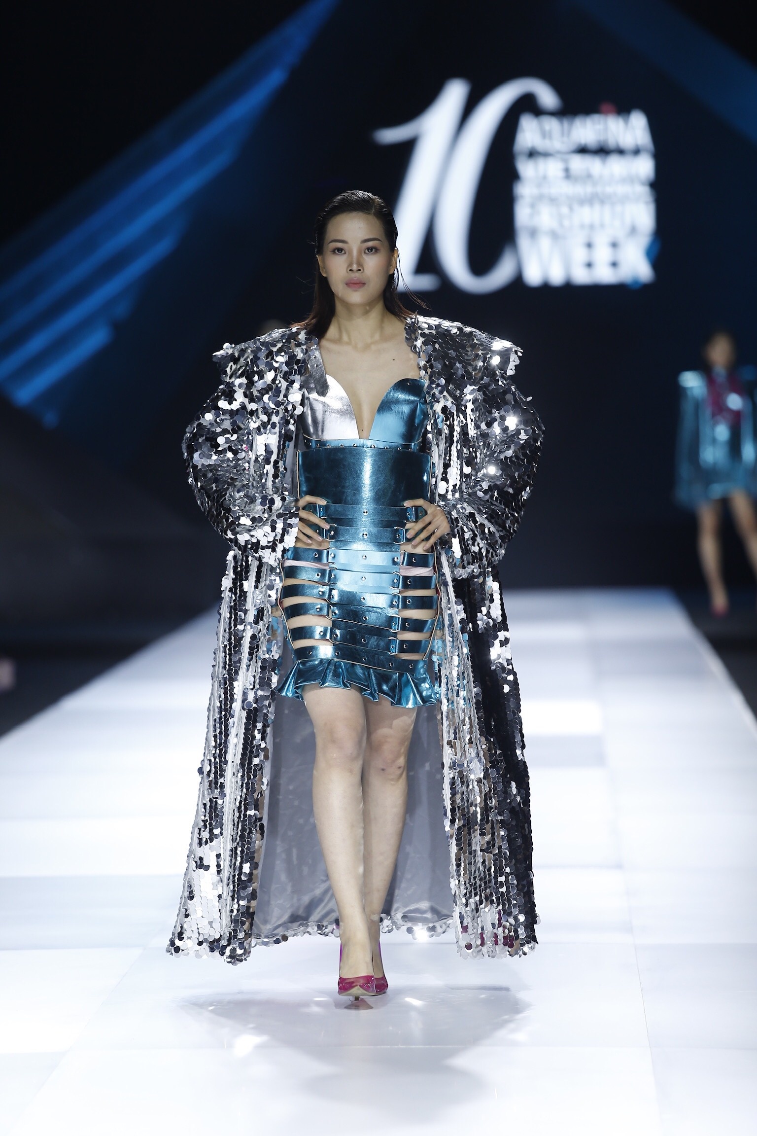 Trang phuc doc di tai AVIFW 2019 anh 9