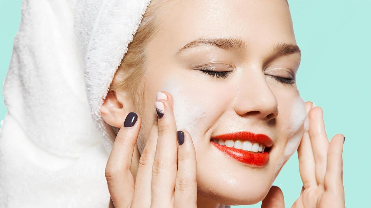 Ban biet gi ve quy trinh lam sach kep giup da khong bi mun? hinh anh