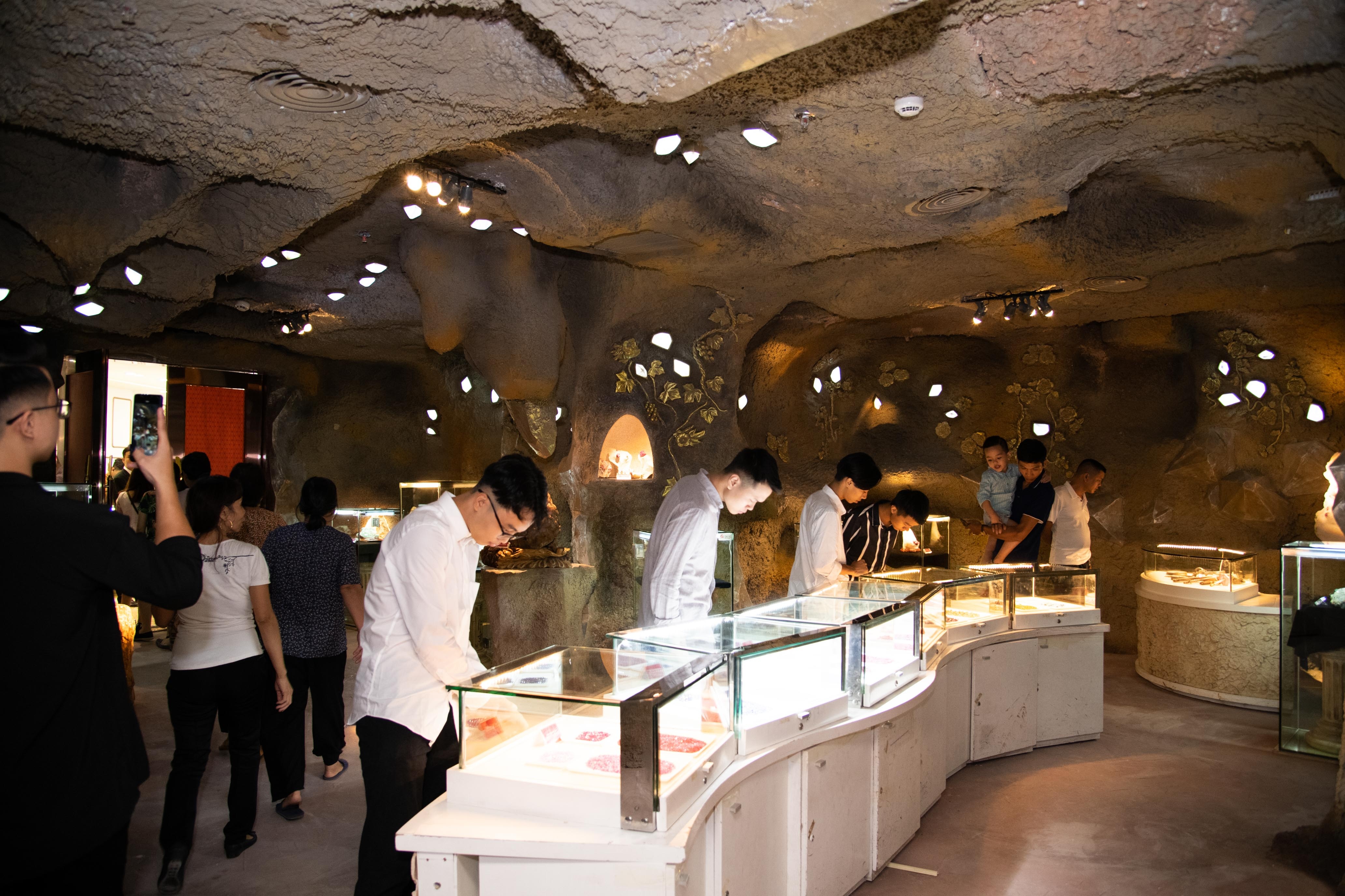 Triễn lãm trang sức thời trang ảnh 5 Trien lam trang suc thoi trang anh 5