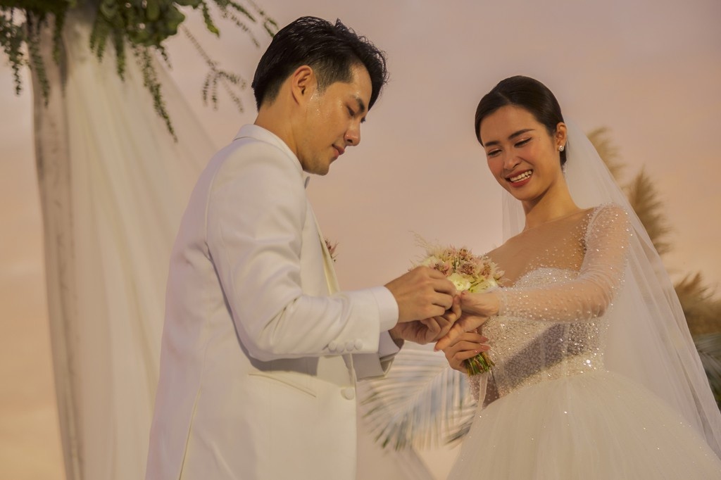 Câu nói ngôn tình của Đông Nhi - Ông Cao Thắng  ảnh 2 Cau noi ngon tinh cua Dong Nhi - Ong Cao Thang anh 2