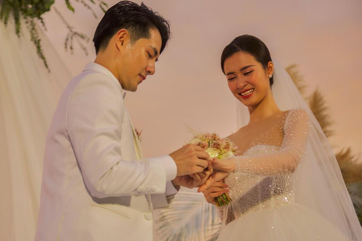 Cau noi ngon tinh Ong Cao Thang danh cho Dong Nhi trong le cuoi hinh anh