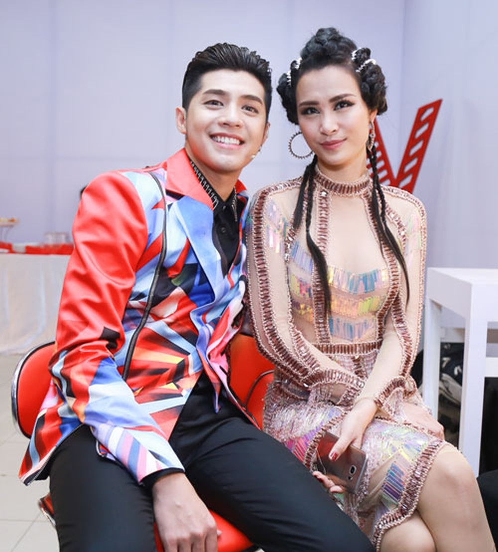 Dong Nhi lot xac thoi trang sau 10 nam anh 12