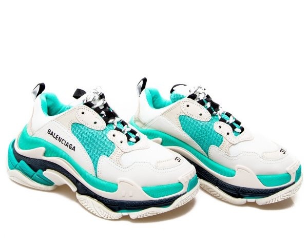 10 mau giay dat nhat nua cuoi nam 2019 anh 9