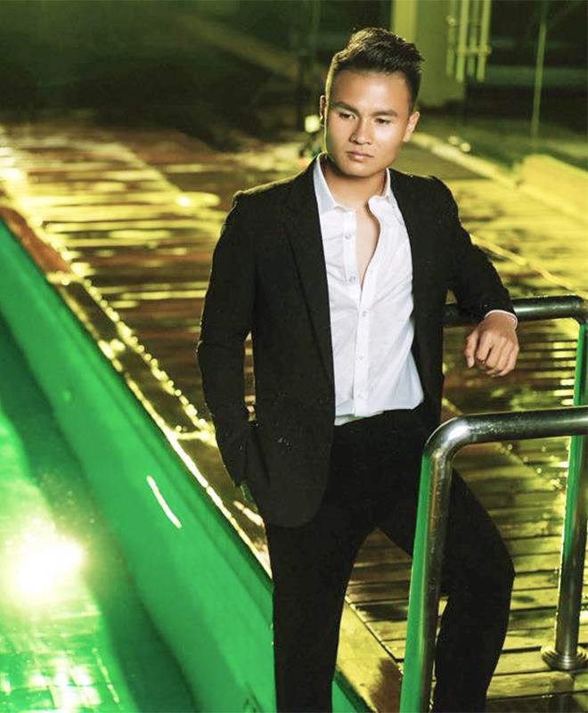 cau thu viet nam mac vest anh 5