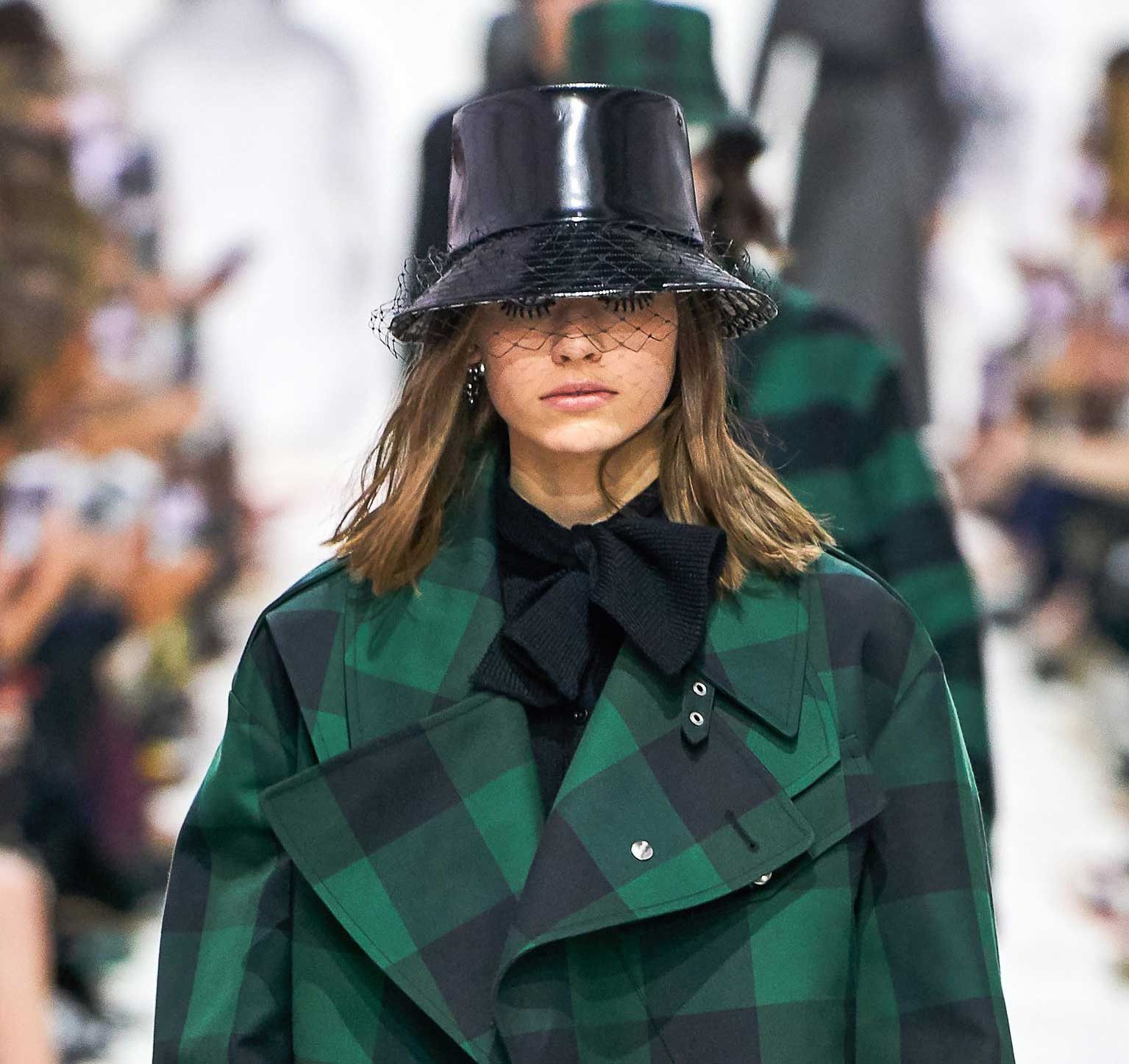 Sao chau A lang xe mu bucket sanh dieu anh 1