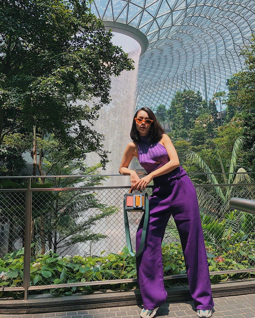 Sao Viet lang xe trang phuc sac tim anh 6