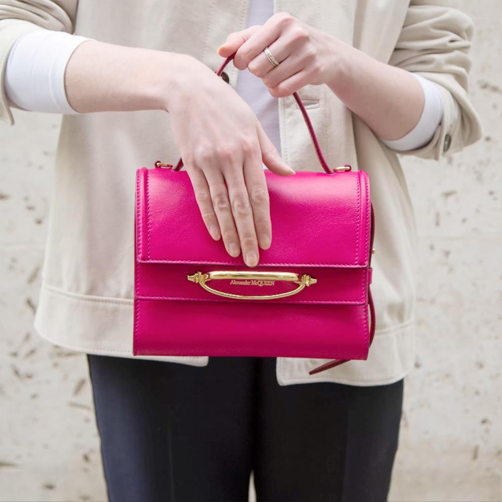 Alexander McQueen anh 5