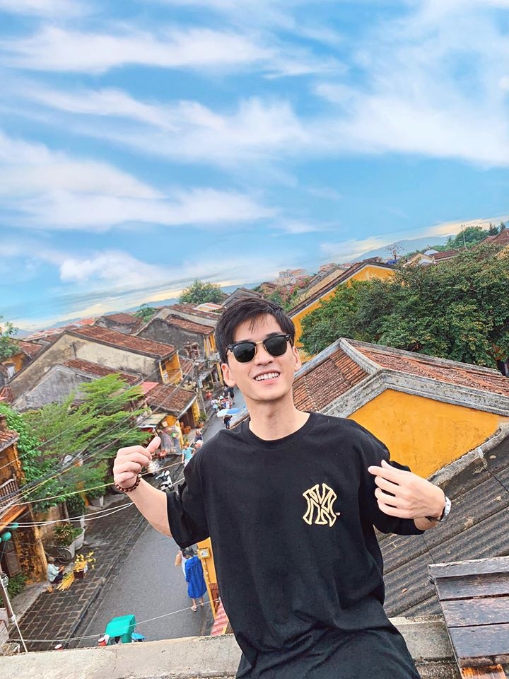 Tran Nghia thich dien quan short anh 4