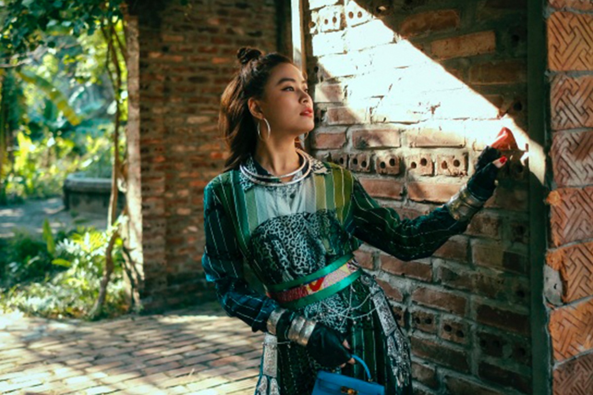 Hoang Thuy Linh thay doi nhieu phong cach trong MV 'Duyen Am' hinh anh