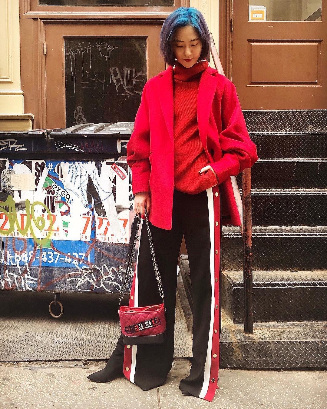 Phoi trang phuc sac do ngay mung 1 Tet anh 8