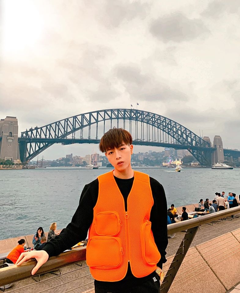 Duc Phuc ngay cang chuong do mau me anh 7