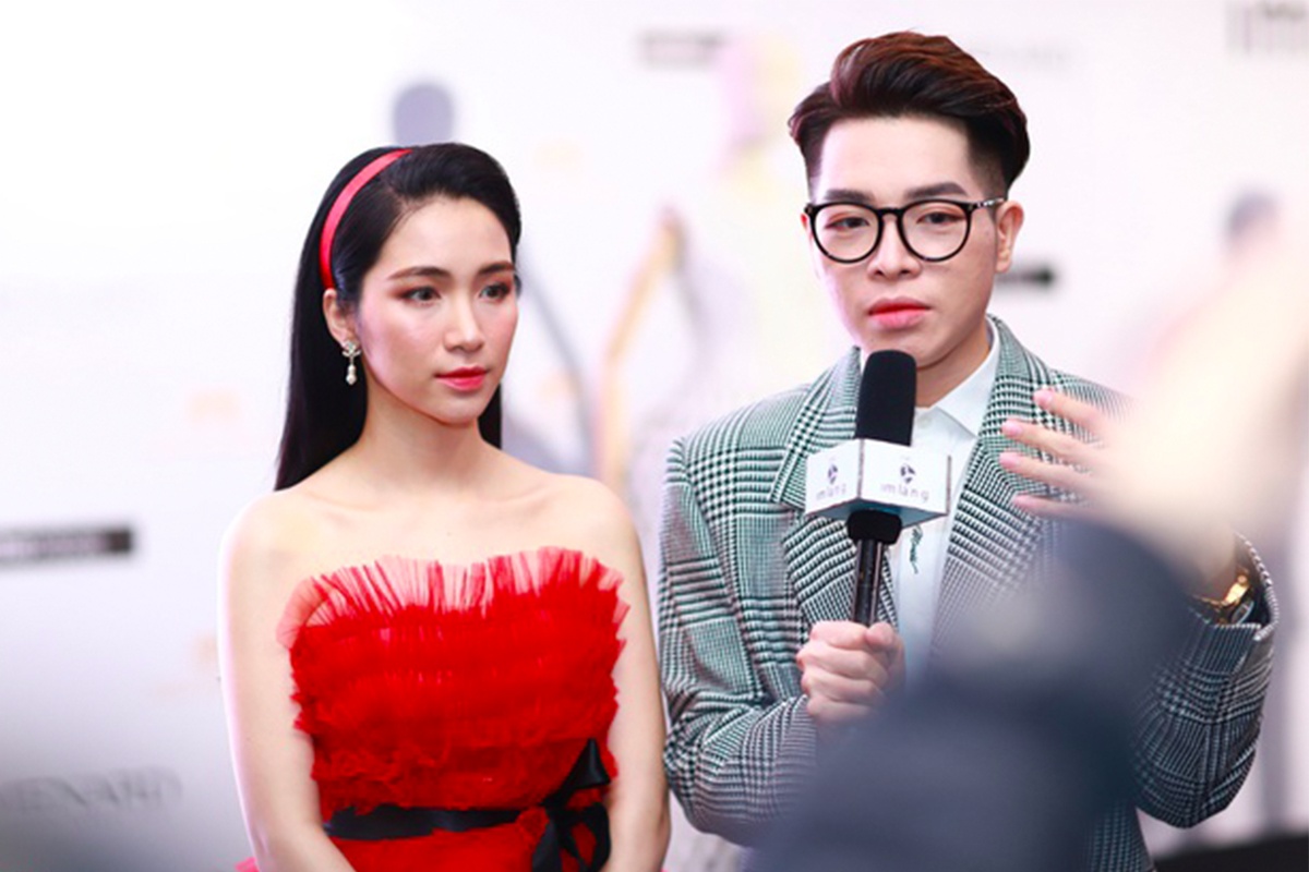 Duc Phuc dien ca cay hang hieu toi trien lam thoi trang hinh anh