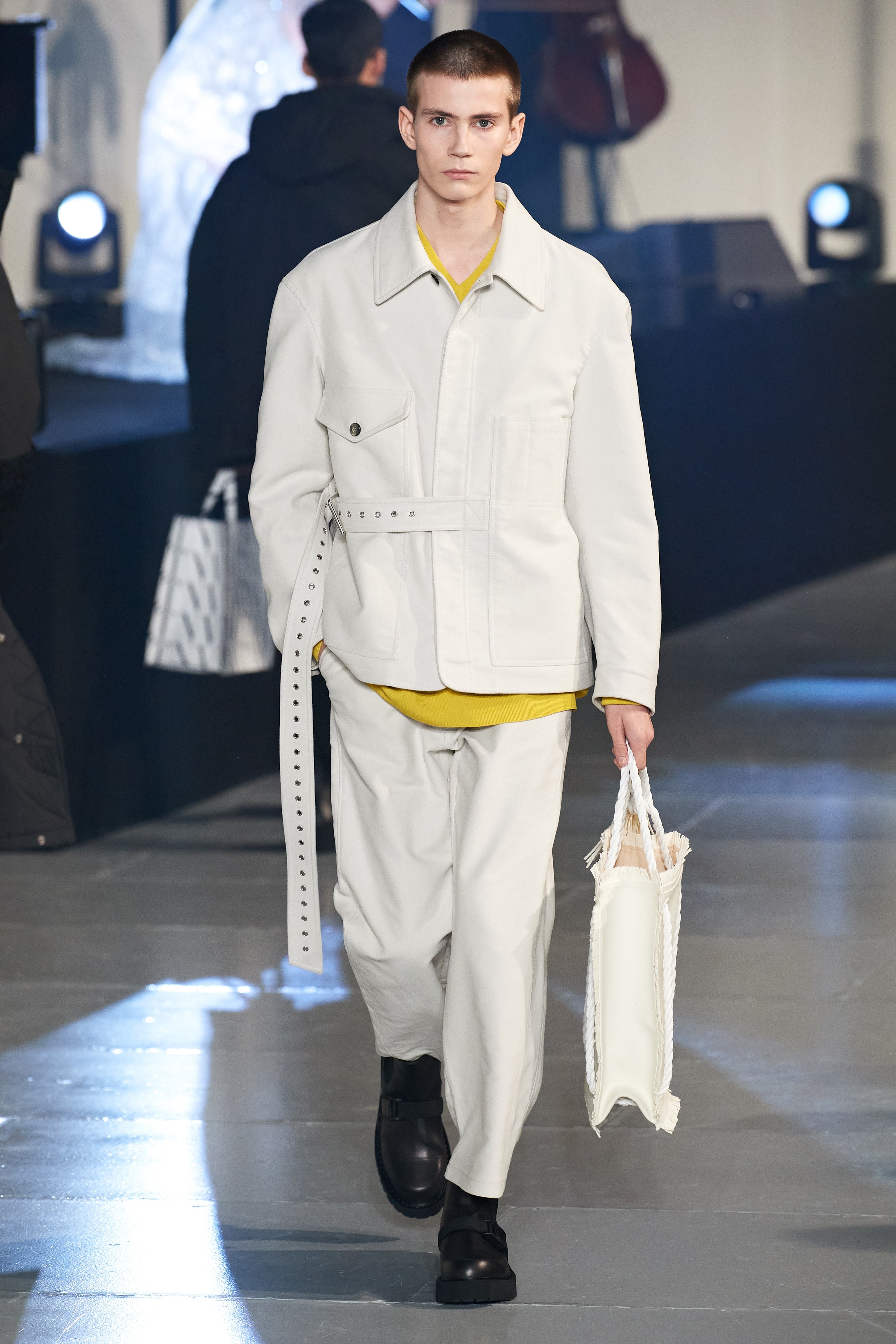 Lan ranh gioi tinh trong show dien Valentino anh 12