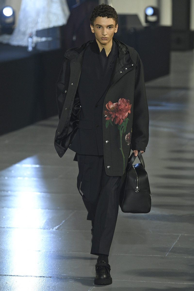 Lan ranh gioi tinh trong show dien Valentino anh 23