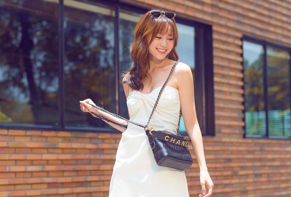 Lan Ngoc ngay cang dung nhieu hang hieu, co tui Chanel 5.000 USD hinh anh