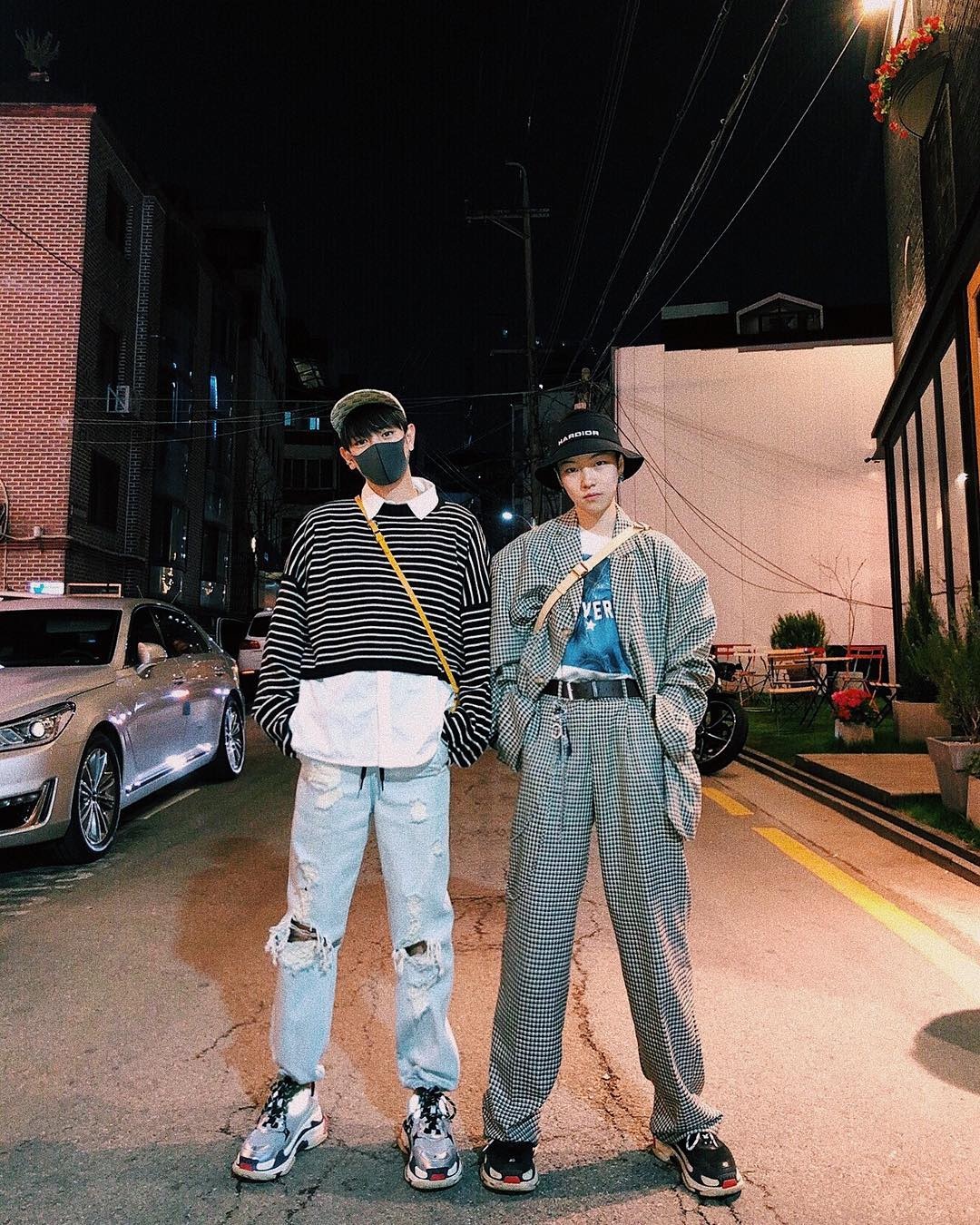 Gioi tre dien do sanh dieu cung khau trang anh 8