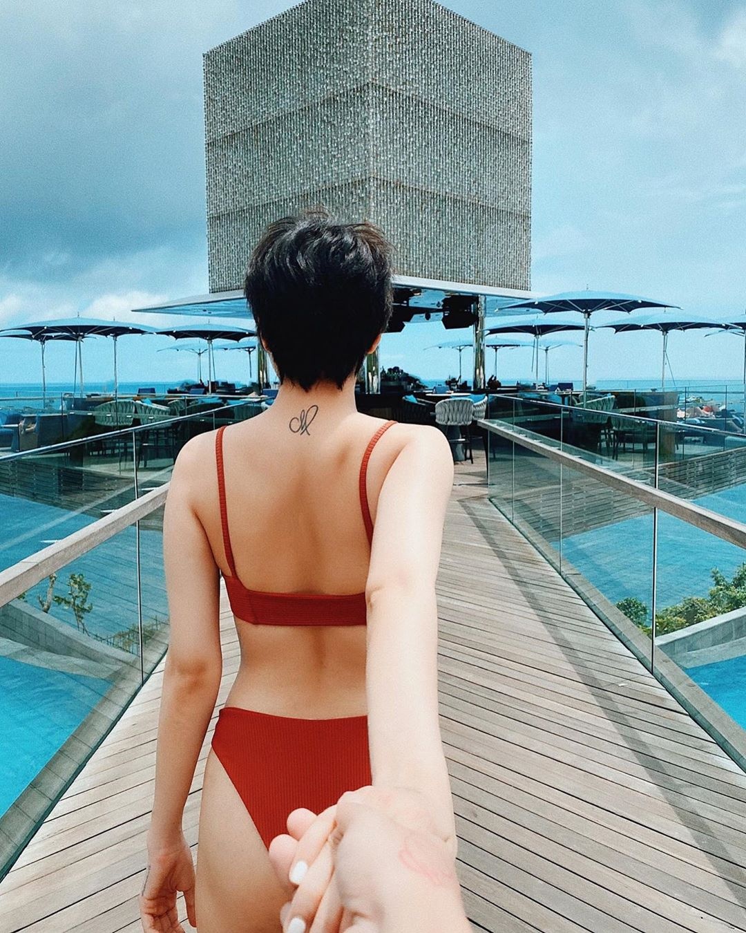Chi Pu diện bikini gợi cảm  ảnh 2 Chi Pu dien bikini goi cam anh 2