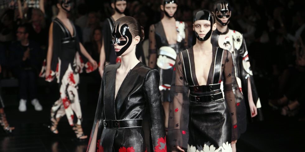 Goc khuat dang sau Tuan le thoi trang anh 3