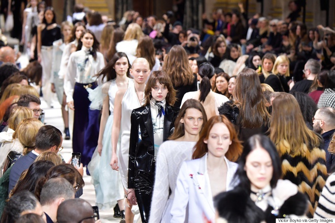 Goc khuat dang sau Tuan le thoi trang anh 6