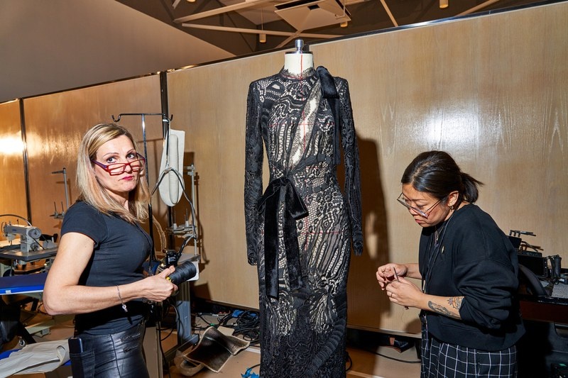 Bí mật hậu trường New York Fashion Week  ảnh 2 Bi mat hau truong New York Fashion Week anh 2