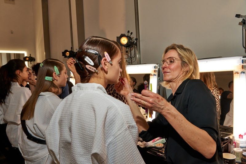 Bí mật hậu trường New York Fashion Week  ảnh 8 Bi mat hau truong New York Fashion Week anh 8