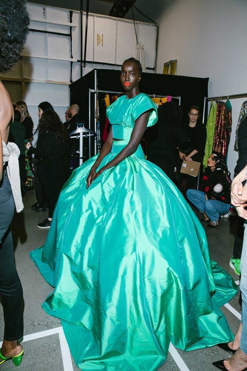 Bí mật hậu trường New York Fashion Week  ảnh 4 Bi mat hau truong New York Fashion Week anh 4