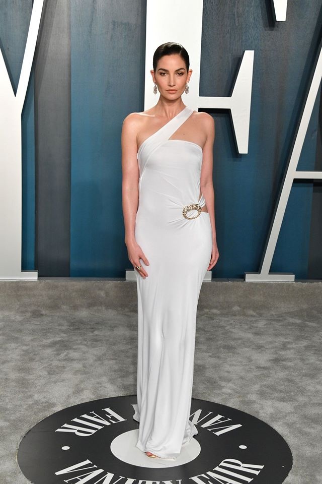 Dan thien than Victoria's Secret mac do phan cam anh 7