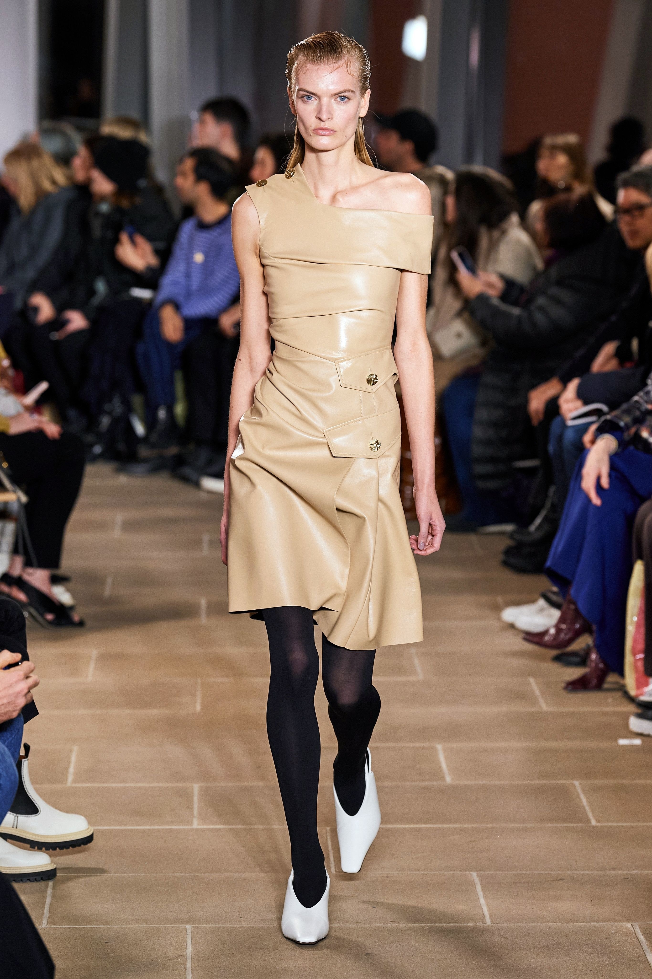 Minh Tu tham du New York Fashion Week anh 31