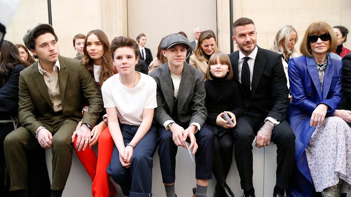 Gia dinh David Beckham dien do dong dieu anh 4