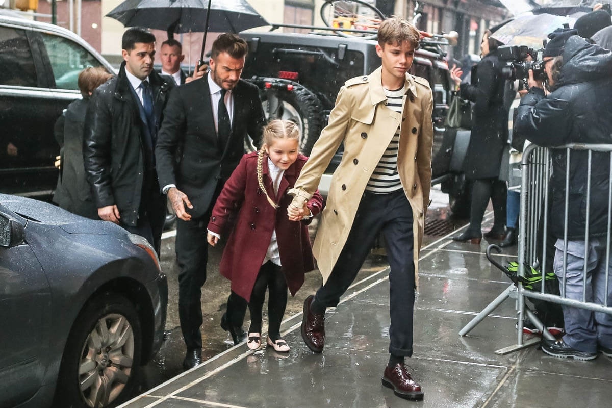 Gia dinh David Beckham dien do dong dieu anh 6