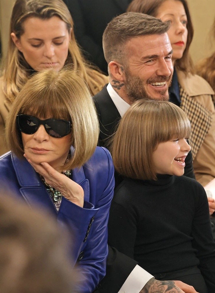 Anna Wintour ngồi hàng ghế đầu ảnh 2 Anna Wintour ngoi hang ghe dau anh 2