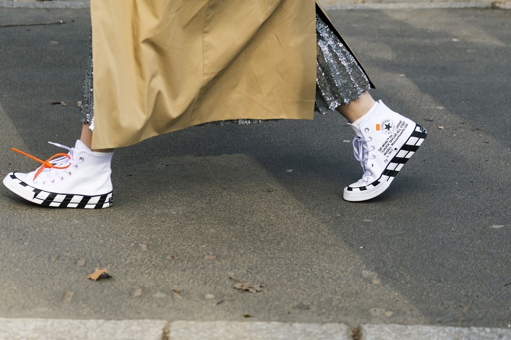 Nhung doi giay sneakers an tuong tai NYFW anh 7