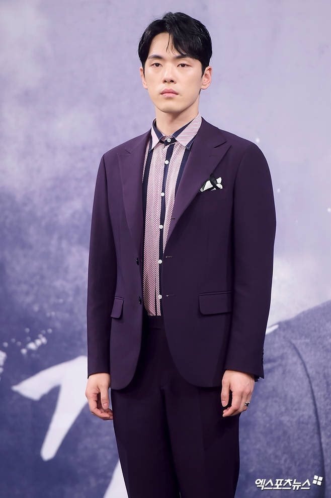 Kim Jung Hyun chuộng đồ đơn giản  ảnh 8 Kim Jung Hyun chuong do don gian anh 8