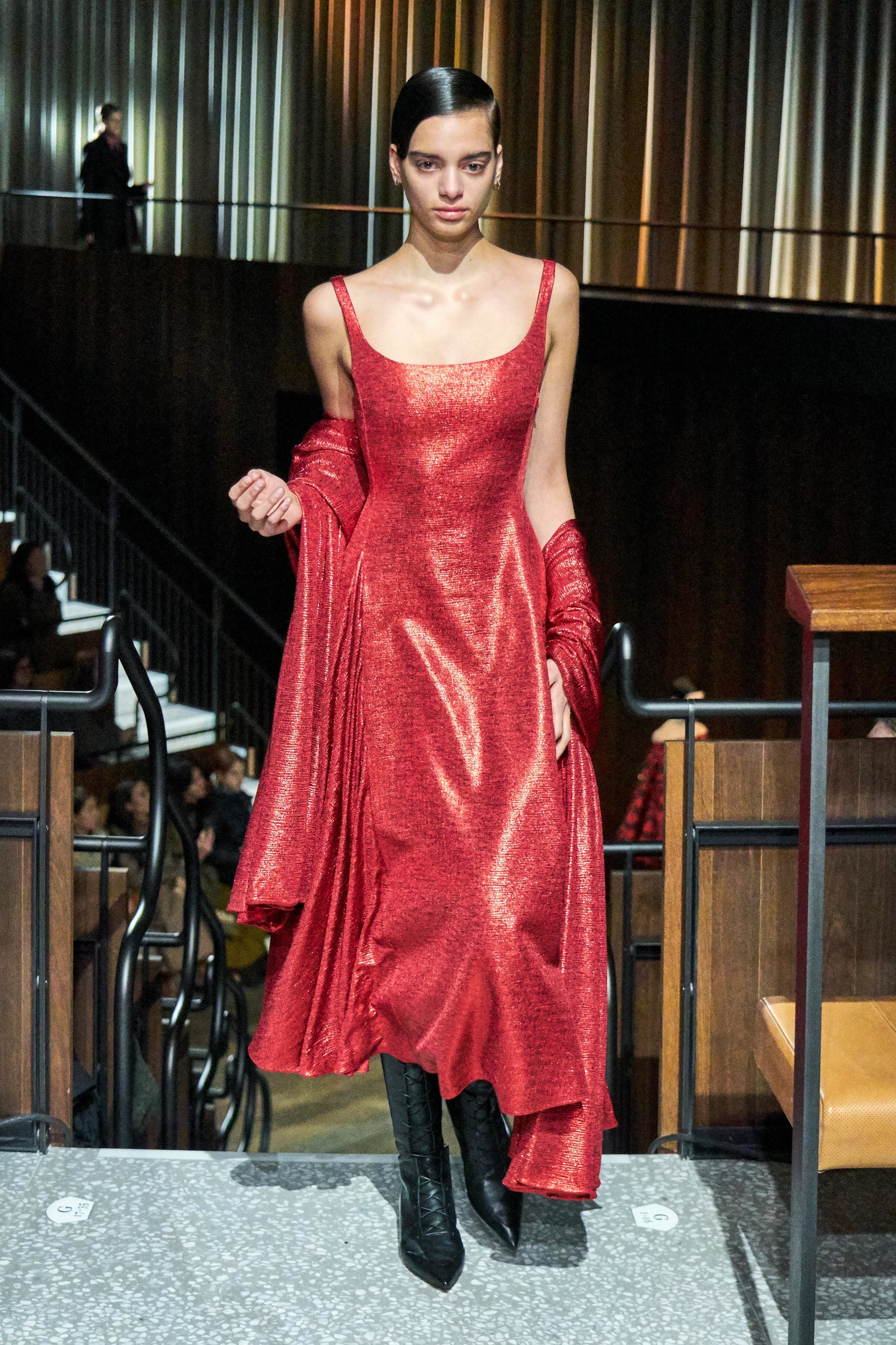 Mẫu Việt xuất hiện trên sàn quốc tế ảnh 5 Mau Viet xuat hien tren san quoc te anh 5