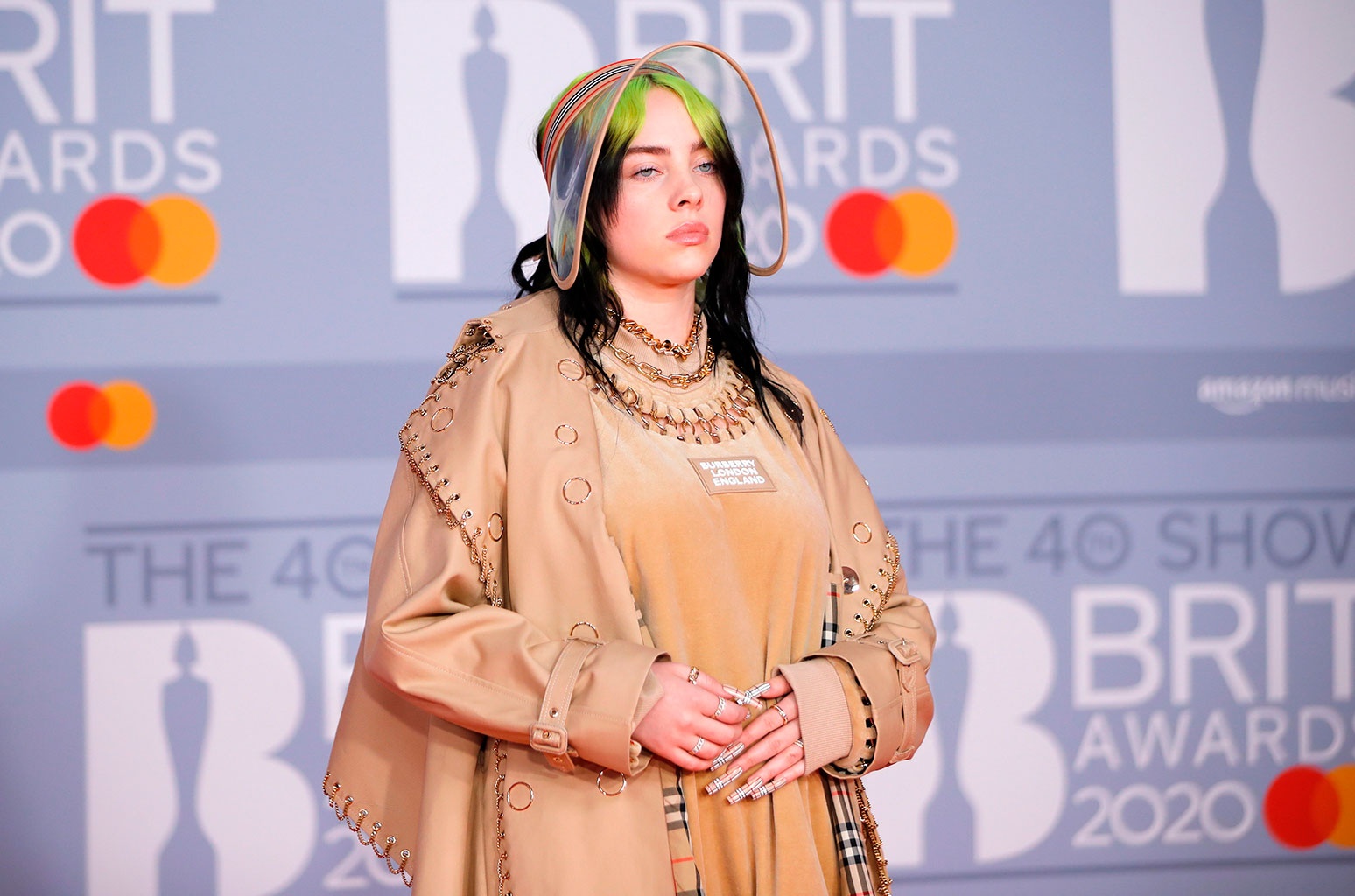 Lizzo "an" chocolate tren tham do anh 3