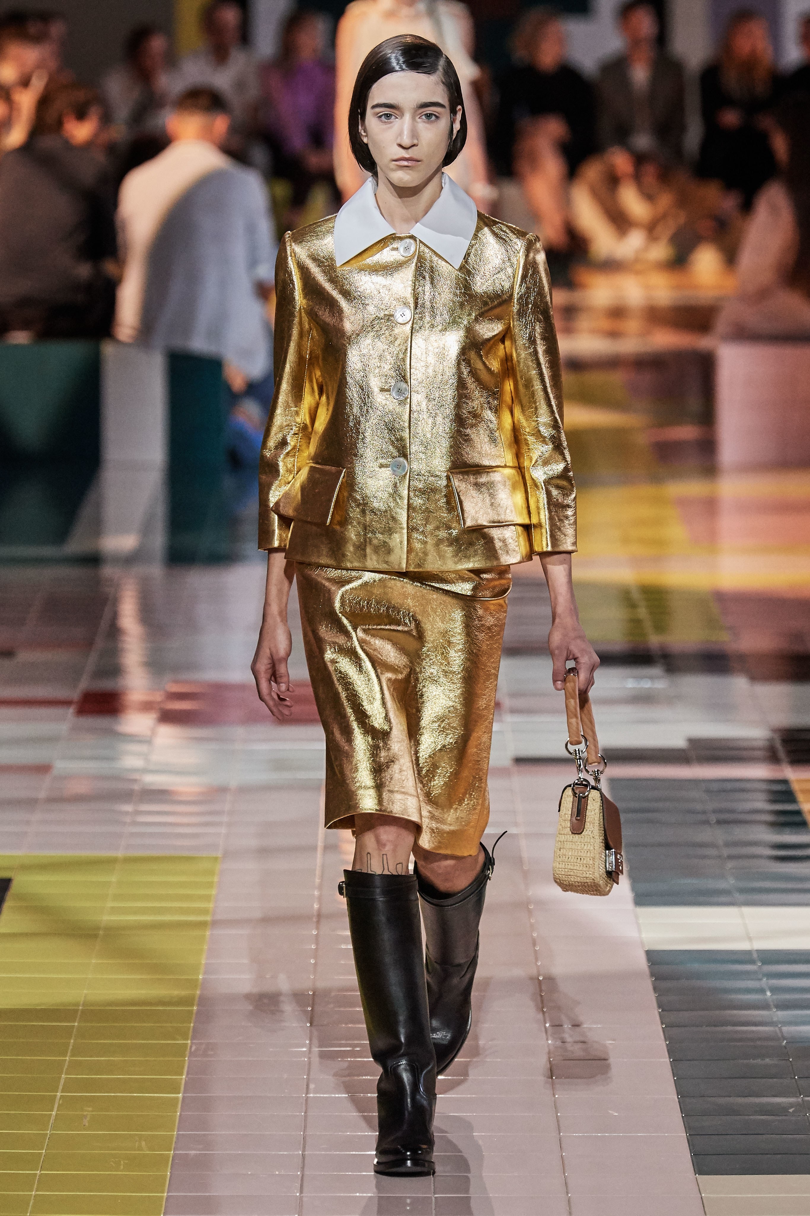 Lisa xuất hiện tại show Prada ảnh 2 Lisa xuat hien tai show Prada anh 2