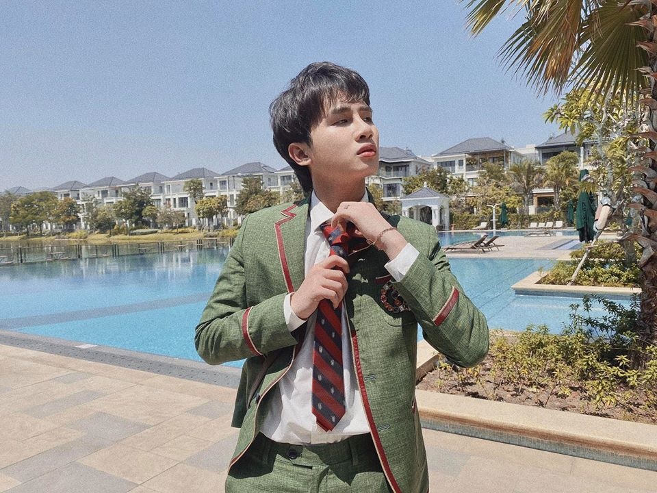 Son Tung,  Isaac dien do giong nhau anh 3