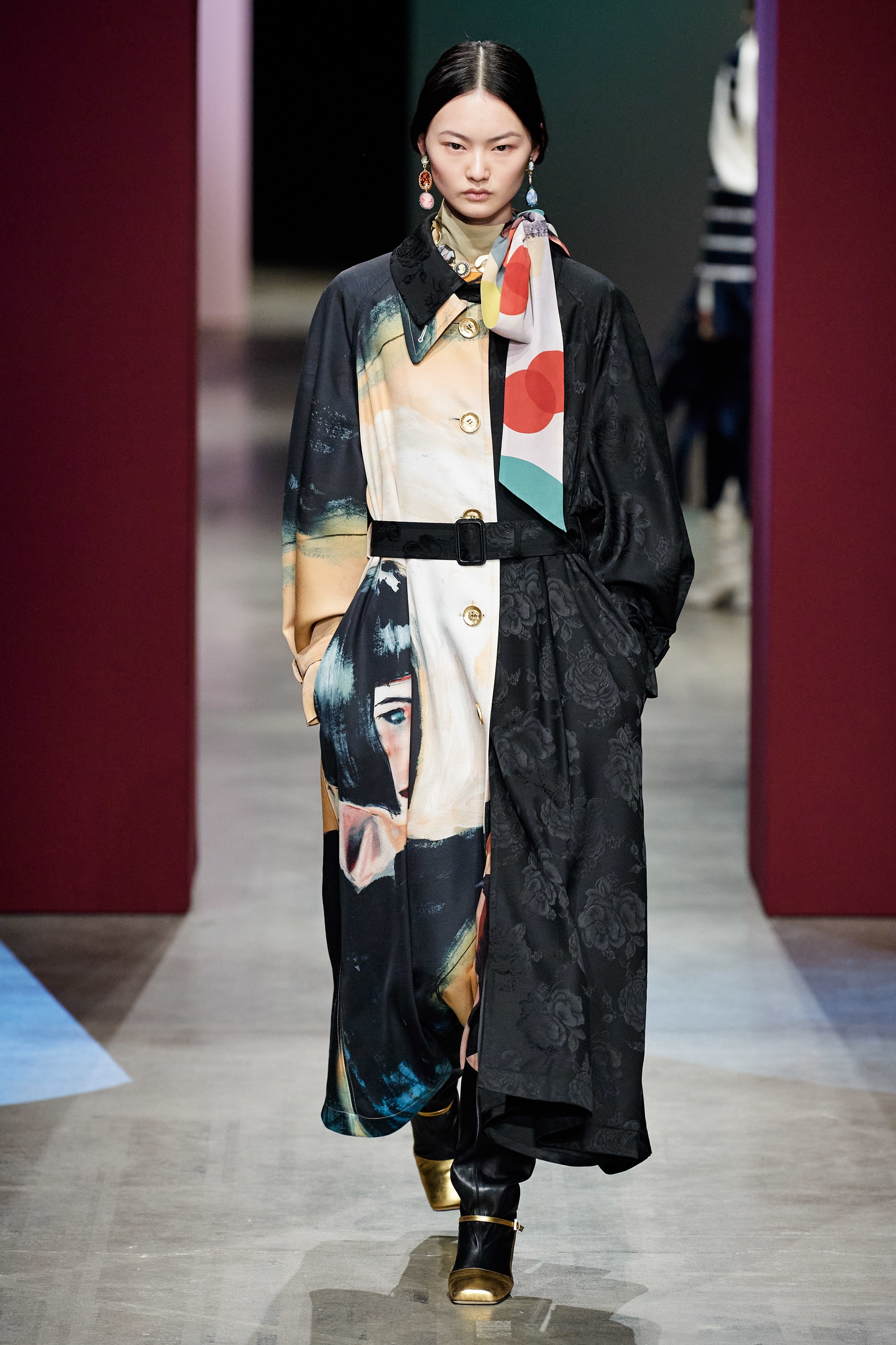 Nha mot Italy chuong do mau sac anh 16