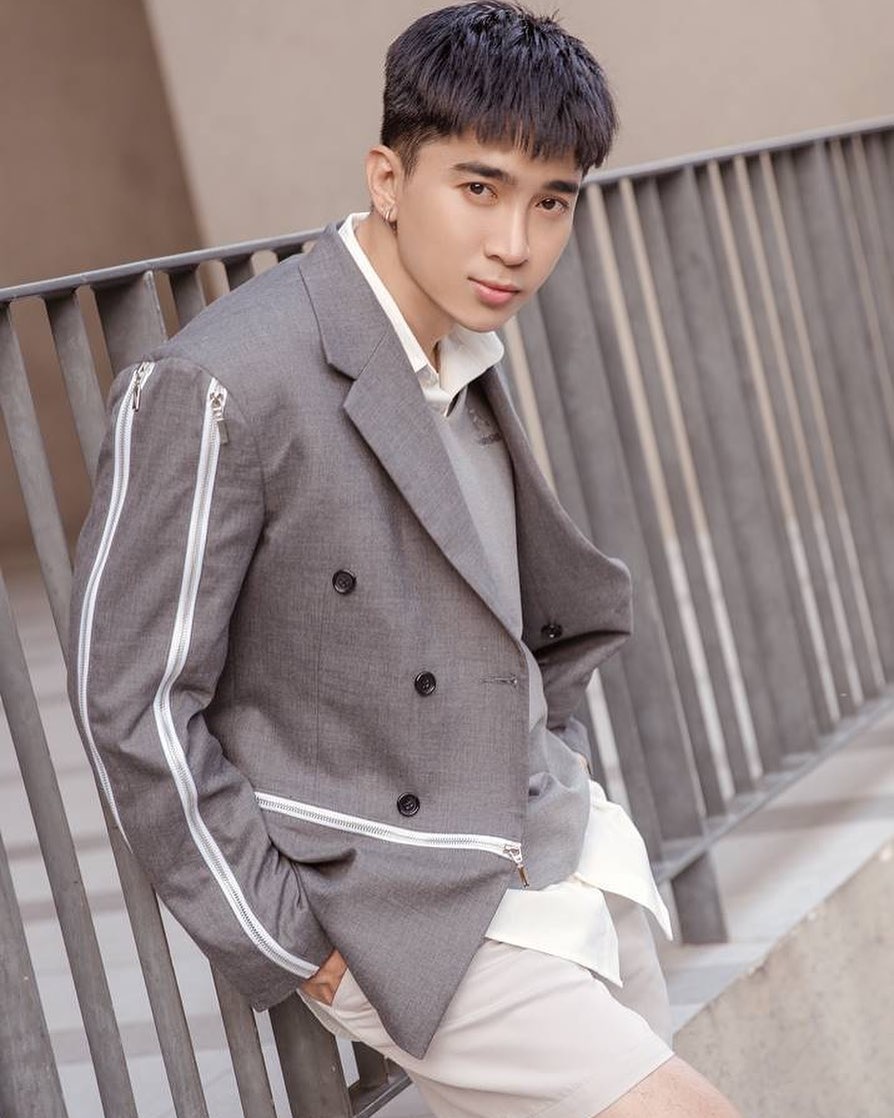 Son Tung mac ao mat me anh 6