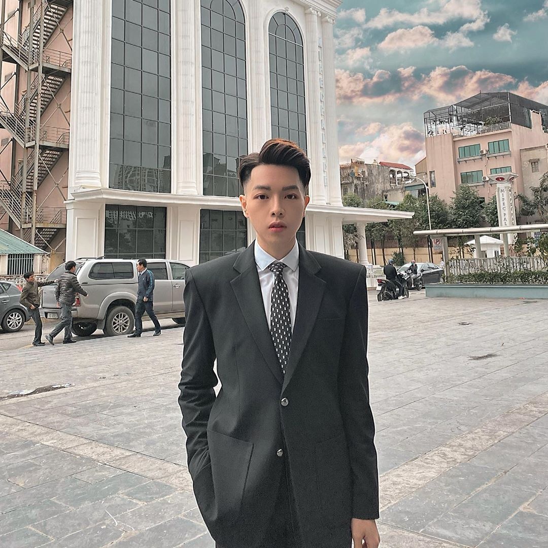 Son Tung mac ao mat me anh 4