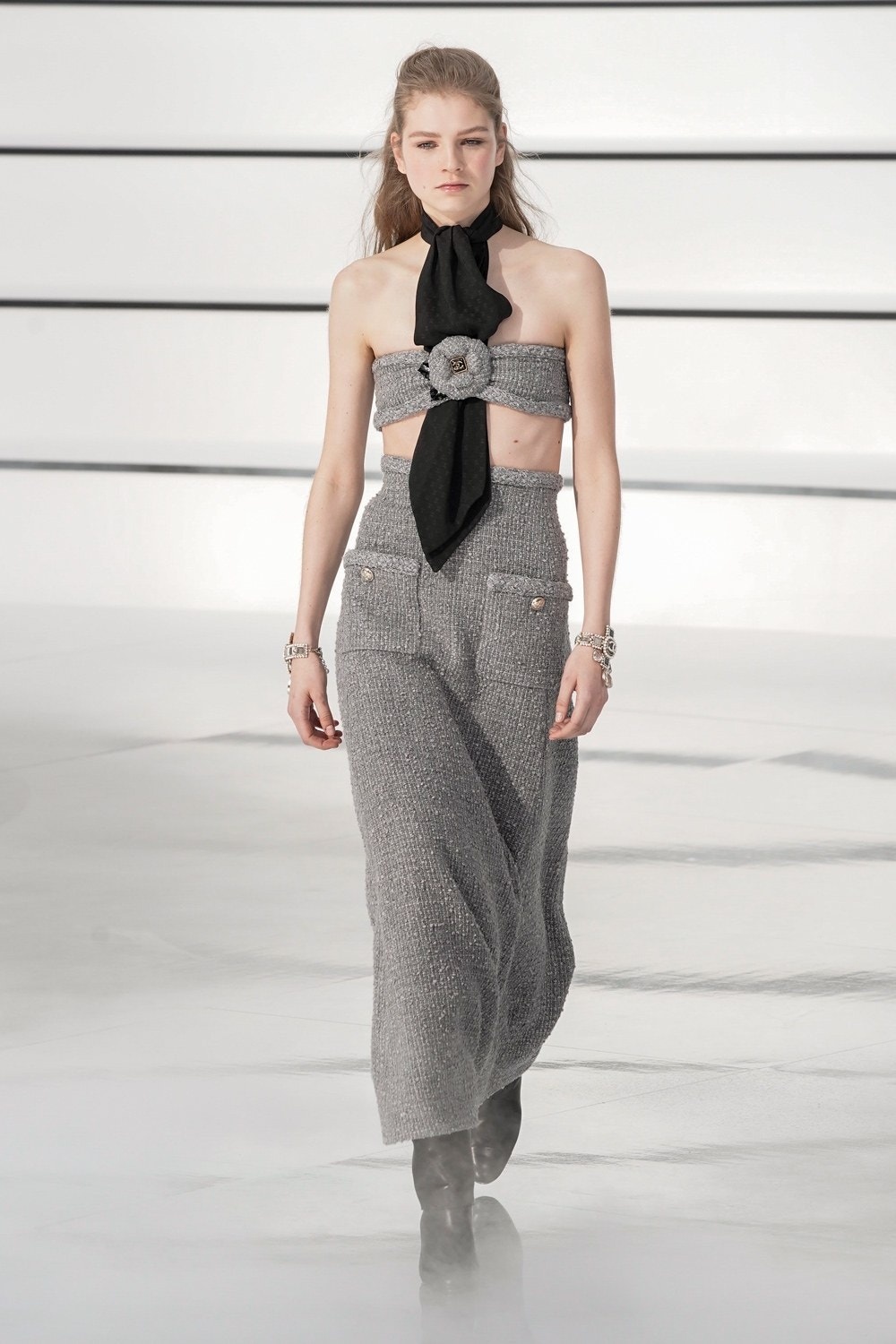 San khau Chanel bi che xau anh 15