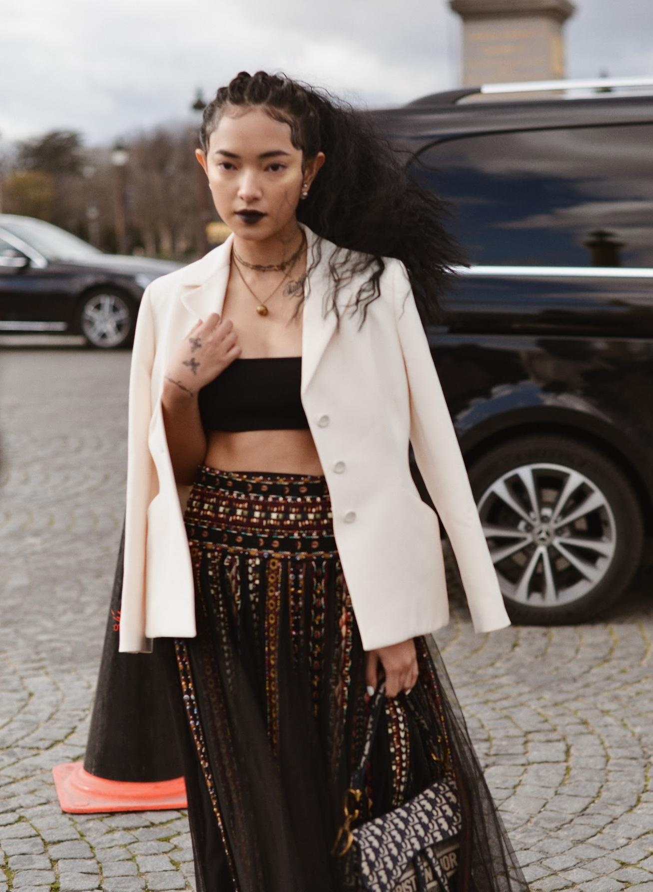 Khanh Linh cat khan hang hieu quan dau anh 5