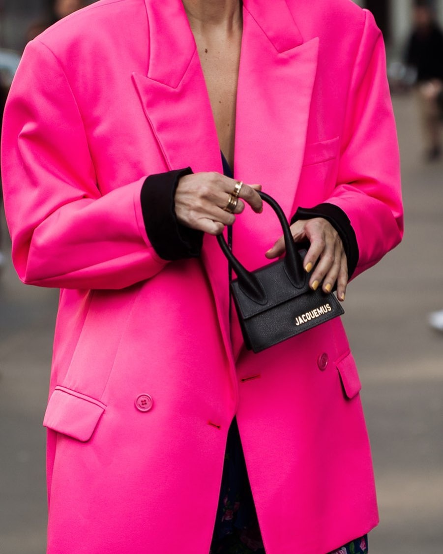 Sao Viet chuong trang phuc tong hong ngot ngao anh 2