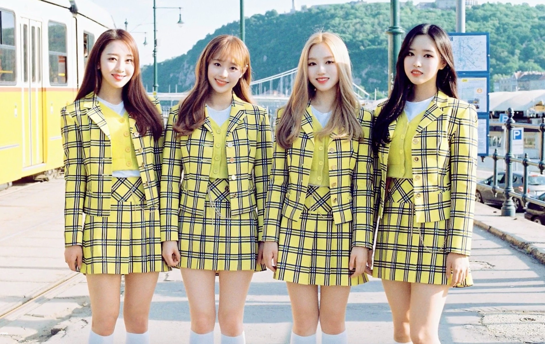 Nhom nu 'vuot mat' BlackPink bi che an mac que mua nhu 10 nam truoc hinh anh