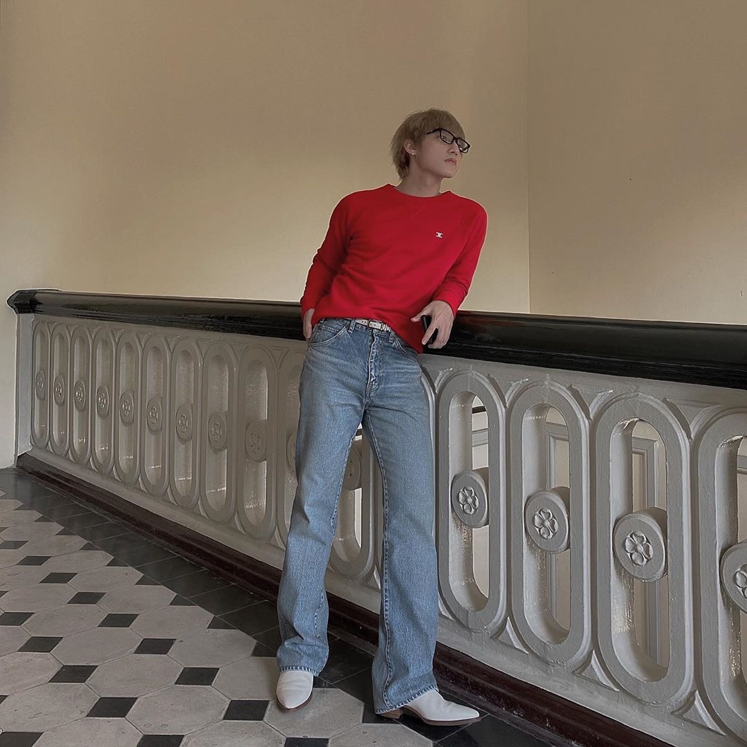 Son Tung chuong trang phuc mau noi anh 1